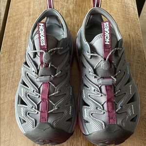 HOKA HOPARA ALL GENDER HIKING SHOE  in Gray / Amethyst  Women's  7.5